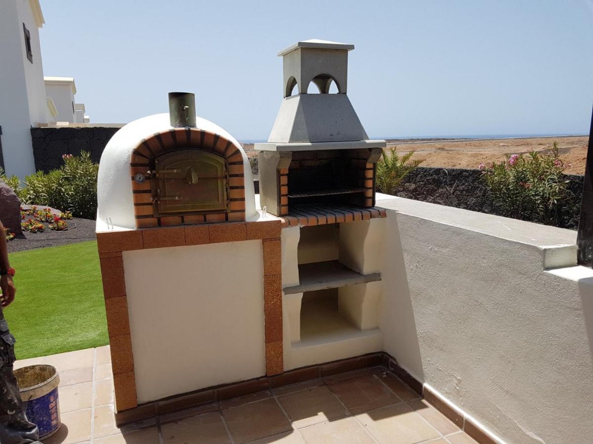 Luxury 3Bed Villa With Heated Private Pool, Full Sky And Free Wifi Playa Blanca  Extérieur photo